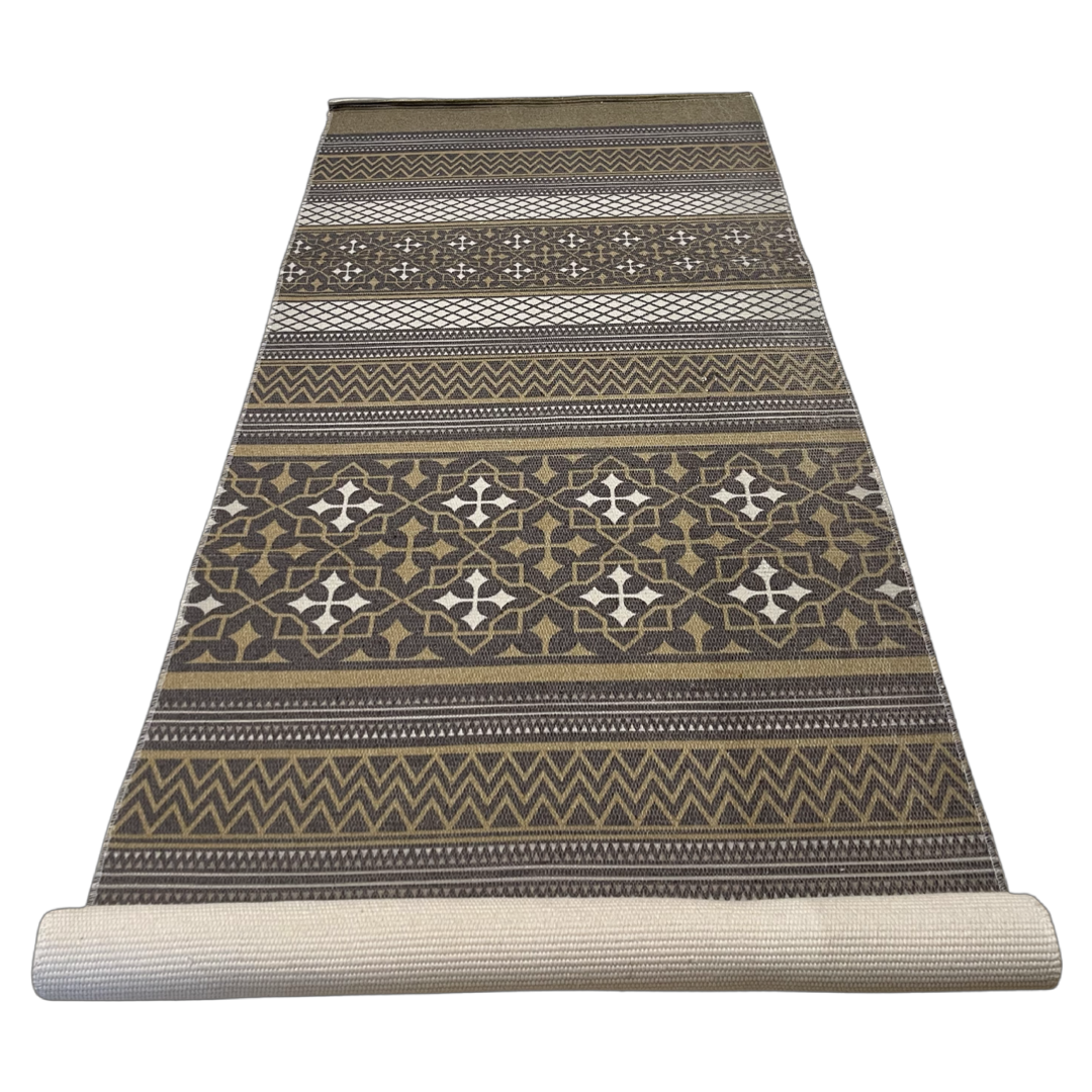 Cotton Woven Area Rug (A)